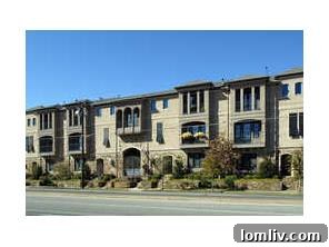 Susan Hawk and Mari Woodlief: Real Estate Architects 4 Oak Lawn Townhome Exterior