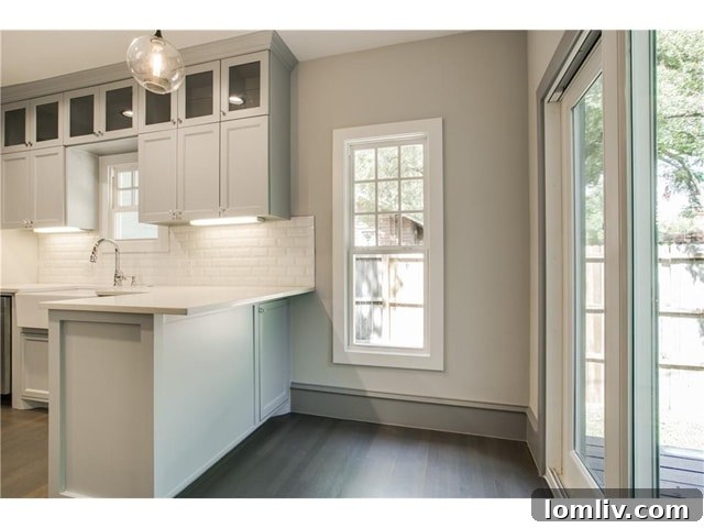 Bright Breakfast Nook with Ample Natural Light