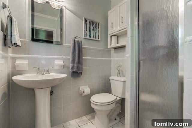 Lake Gardens Cottage Radiates Charm 19 10115 Gateway Ln East Dallas Master Bedroom