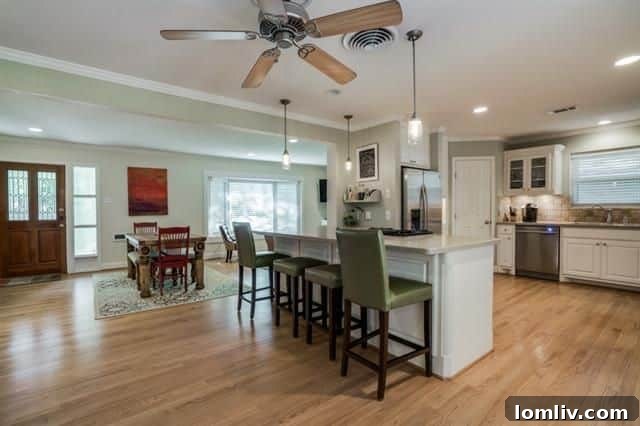 Lake Gardens Cottage Radiates Charm 9 10115 Gateway Ln East Dallas Living Room Details