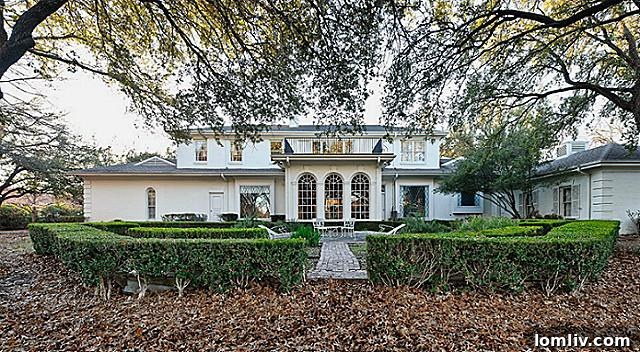 10650 Strait Lane - Pre-demolition View 11