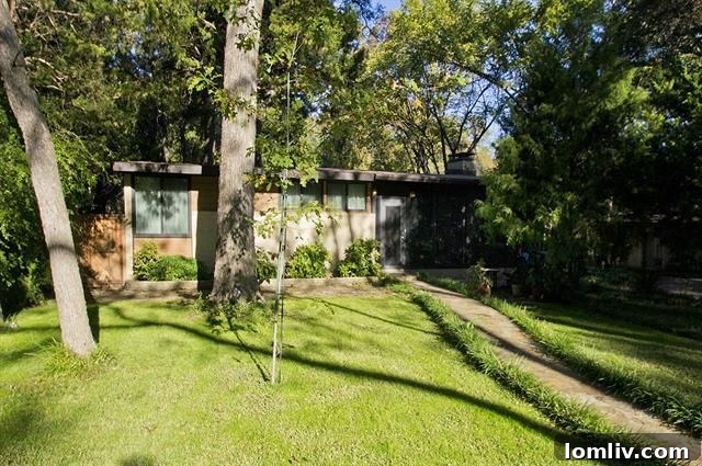 Classic Midcentury Bungalow Exterior in East Dallas