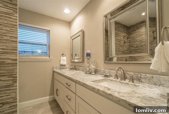 Spacious Master Bathroom with Walk-in Shower - Lake Highlands