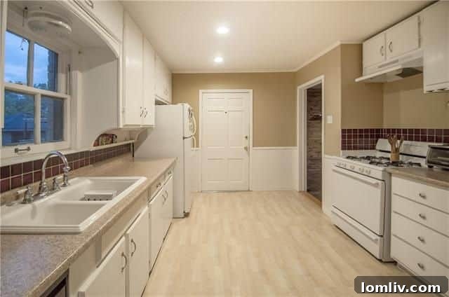 Modern Bathroom in Renovated Oak Cliff Home - Dallas Open House