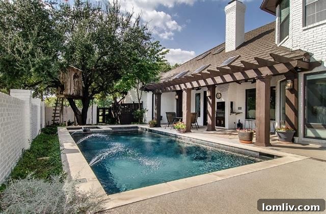 Contemporary Swimming Pool and Spa in Preston Forest Backyard