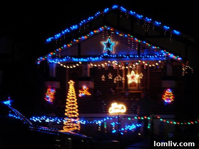 Low Inventory Challenges Holiday Sales Slump Say Realtors 3 Real estate sign with a sold banner, representing successful home sales