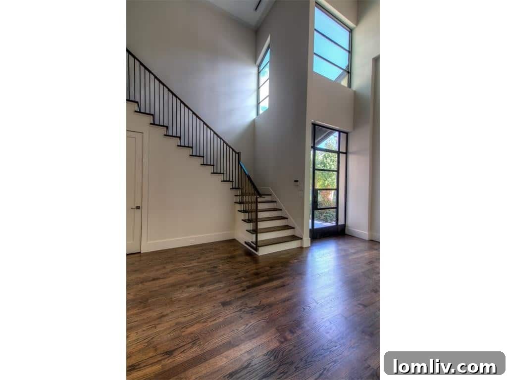 Inwood's Featured Home: Perfectly Sized Transitional on Mockingbird, Offering Parking and a Master Bath Designed to Renew You 13 101-1024x768