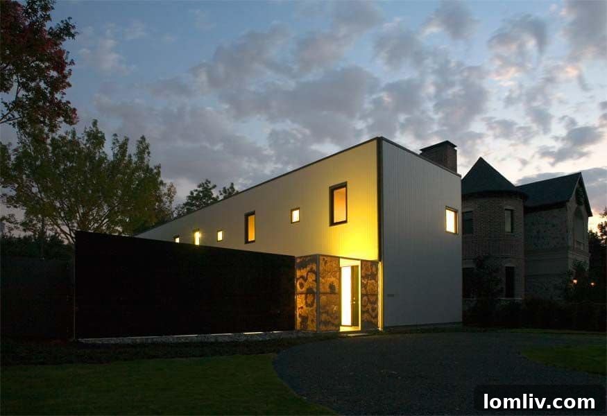 Avant-garde box house at 3809 Mockingbird Lane