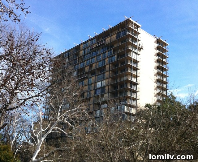 Holiday Heartbreak Park Towers HOA Dues Soar Above The Ritz 2 Park Towers Dallas High-Rise Property Challenges