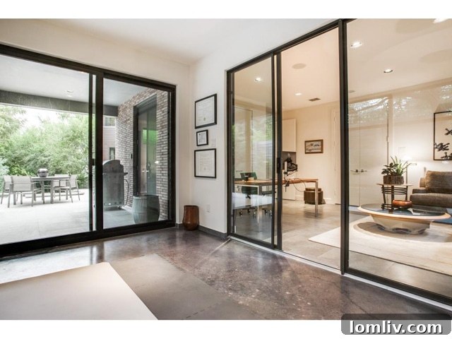 2219 Kessler Woods Ct. Patio sunroom - Outdoor Entertaining Area