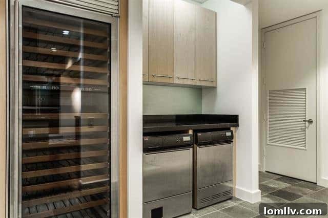 Elegant bar area in a Dallas luxury penthouse