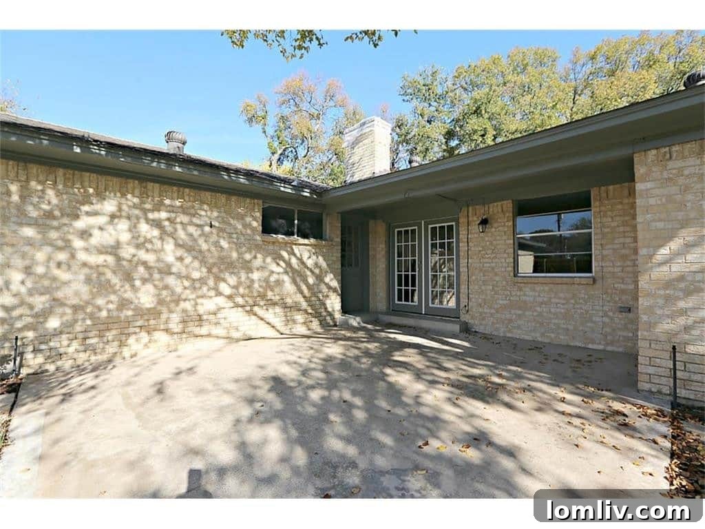 11515-Lochwood-Back-1024x768