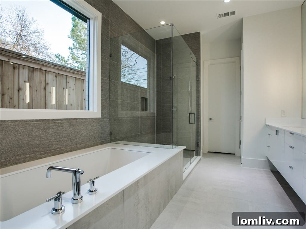 Bryn Mawr Drive Master Bathroom Shower