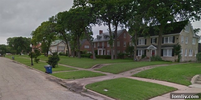 Historic South Boulevard mansions in Dallas, reflecting past affluence