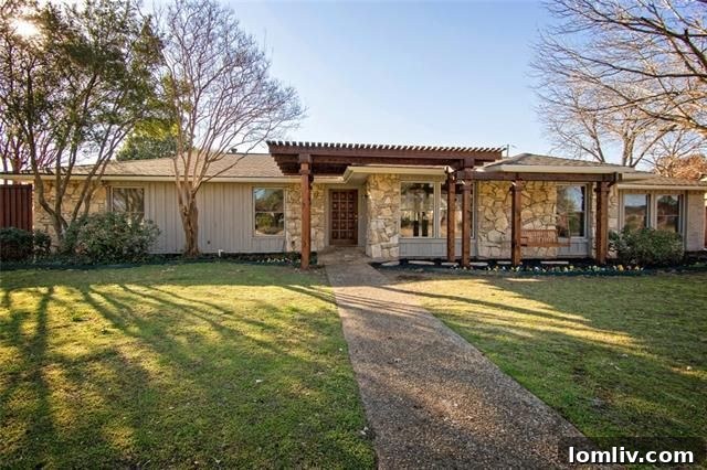 Elegant exterior view of the Glen Meadow Estates ranch on a spacious corner lot