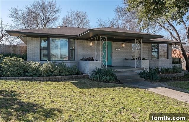Stunning Midcentury Modern Home in East Dallas' Lake Highlands Estates