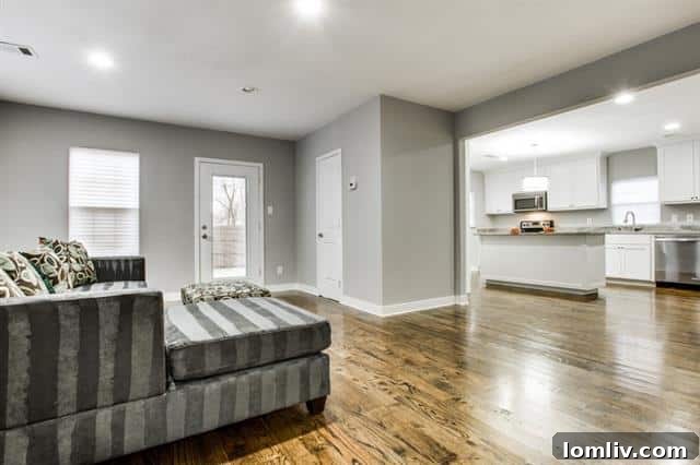 810-W.-12th-Family-to-Kitchen