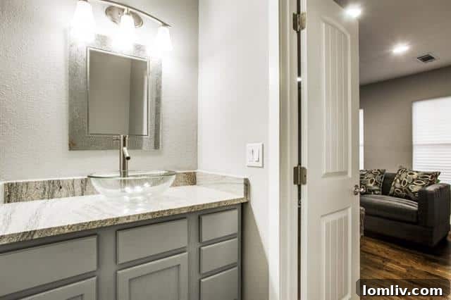 810-W.-12th-Half-Bath