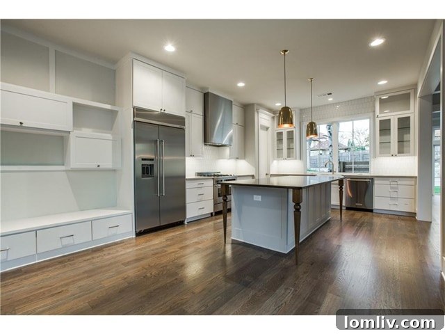 Integrated Storage Solutions in Contemporary Kitchen