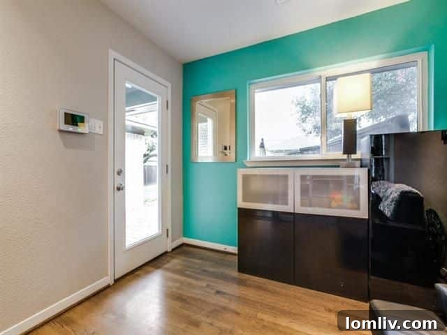 View of the detached garage and backyard from another angle