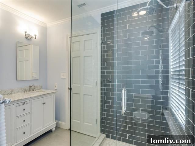 Modern Farmhouse Kitchen in Cottage