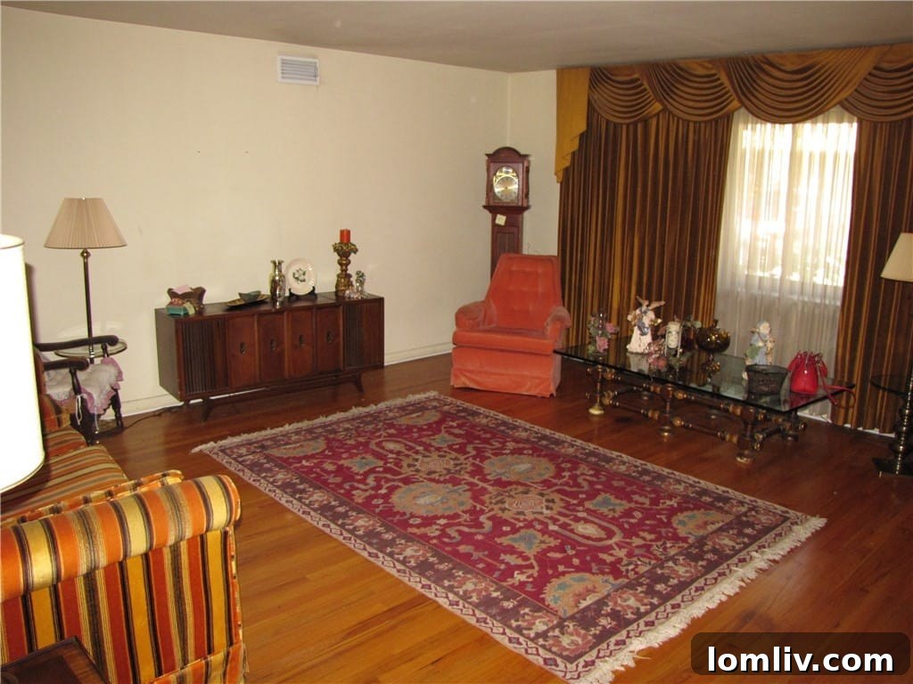 Kessler Parkway Living Area