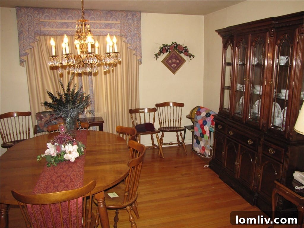 Kessler Parkway Dining Area