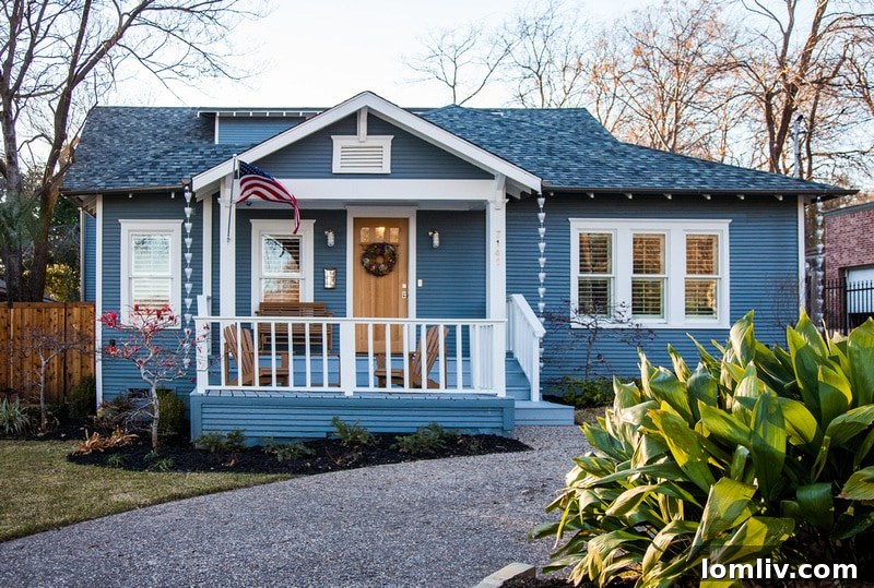 The charming blue cottage of Kelly and Tom Hoffmann in Hollywood Heights, a highlight of the home tour.