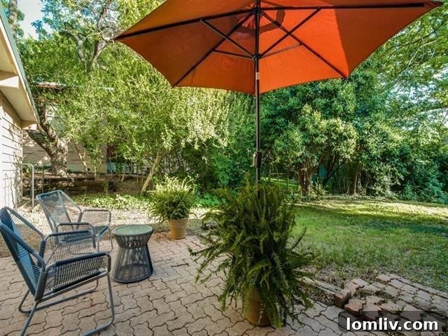 2210-Saint-Francis-s