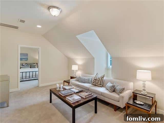 Upstairs Living Area with Natural Light - 1615 Carleton, Fort Worth