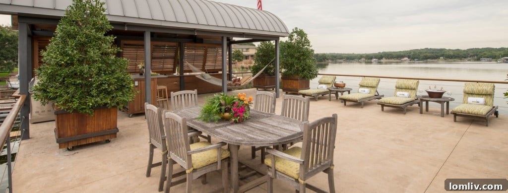 Evening view of Mariposa del Lago with illuminated landscape