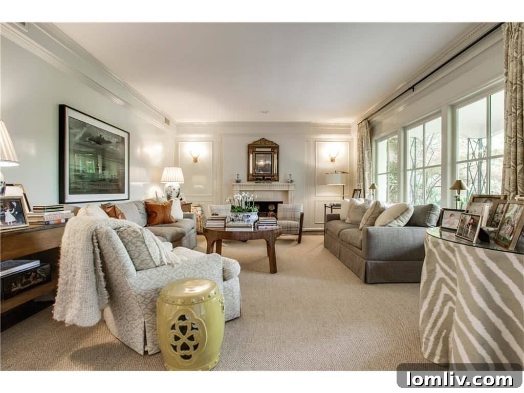 Greenway Parks Reimagined: A Designer's Modern Traditional Vision 6 Elegant Interiors - 5319 Nakoma Drive Dallas