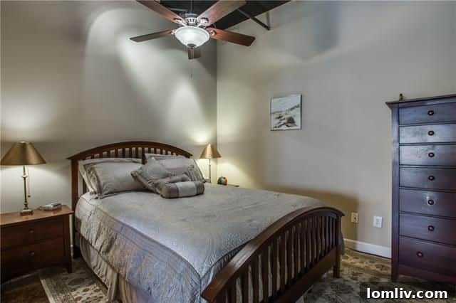 1122-Jackson-St-Apt-704-n