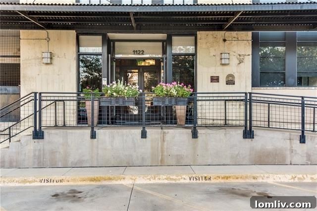 1122-Jackson-St-Apt-704-c