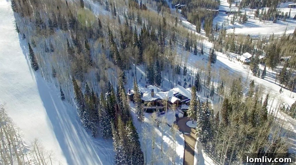 Stunning ski-in, ski-out luxury vacation home in Park City, Utah, ideal for multi-generational family fun