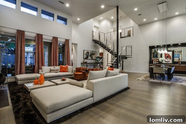 Luxury Contemporary Home in Preston Hollow, Dallas, Texas - Entrance Hall