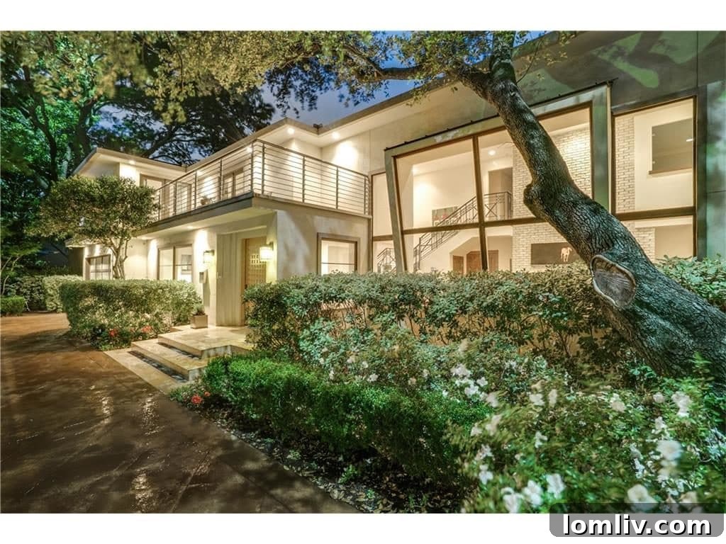 Stunning Mid-Century Modern Home at 5539 Montrose Drive in Greenway Parks, Dallas