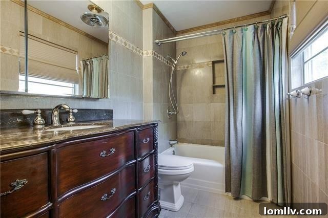 Tree-Lined Street with Charming Kiestwood Homes, Showcasing Neighborhood Beauty