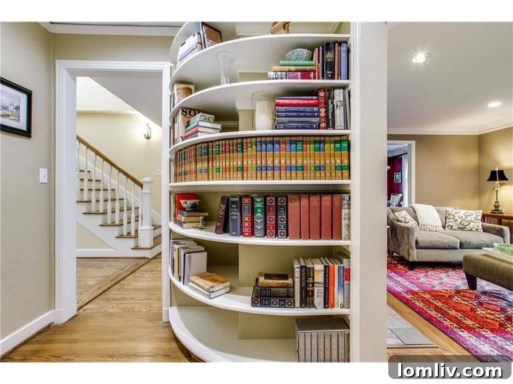 Cozy Nook with Built-in Shelving in a Dallas M Streets Residence
