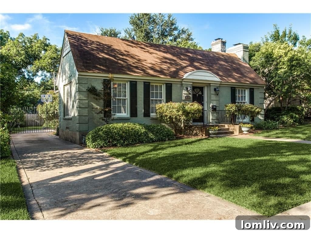 Charming Kessler Plaza Retreat: Prime Location, Exceptional Value 2 KESSLER-PLAZA-2510-W-10th-Street-Front-1024x768