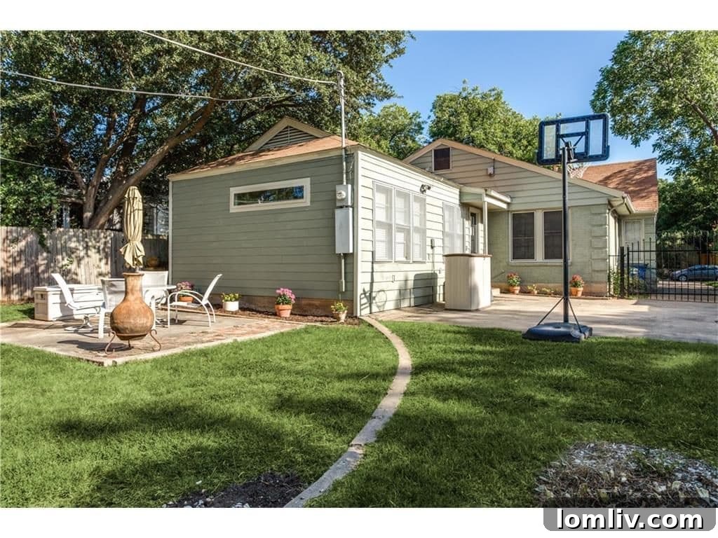 KESSLER-PLAZA-2510-W-10th-Street-Backyard-1024x768