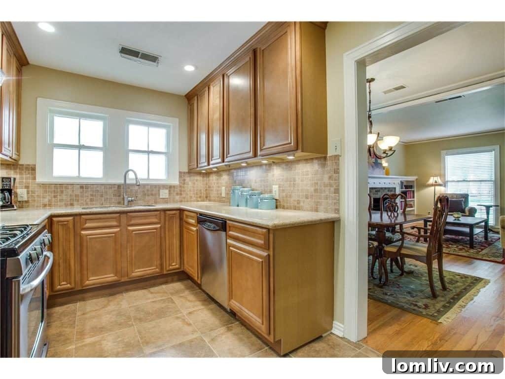 KESSLER-PLAZA-2510-W-10th-Street-Kitchen-1024x768