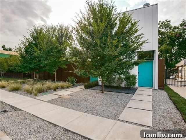 Architectural Excellence: Dallas Modern Townhome Tops Our Open House Guide 3 4322 Deere St. modern townhome exterior