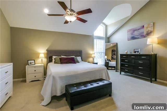 Private rooftop deck with city views in Oak Lawn townhome