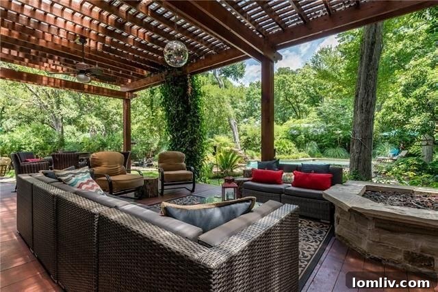 Bluffview home exterior with midcentury design