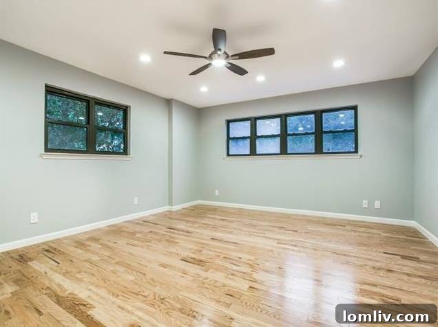 Lochwood-10551-Silverock-Master-Bed