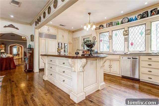 PropImgHandler - 3020 Simondale Kitchen