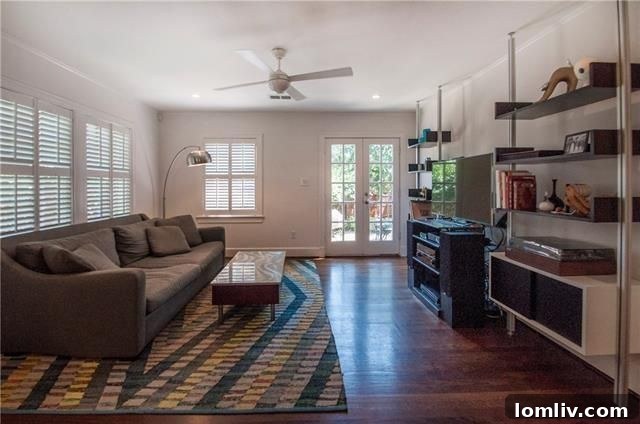 2000 Mayflower Stevens Park Estates - Den for Relaxation