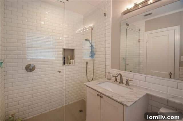 2000 Mayflower Stevens Park Estates - Modern Master Bathroom