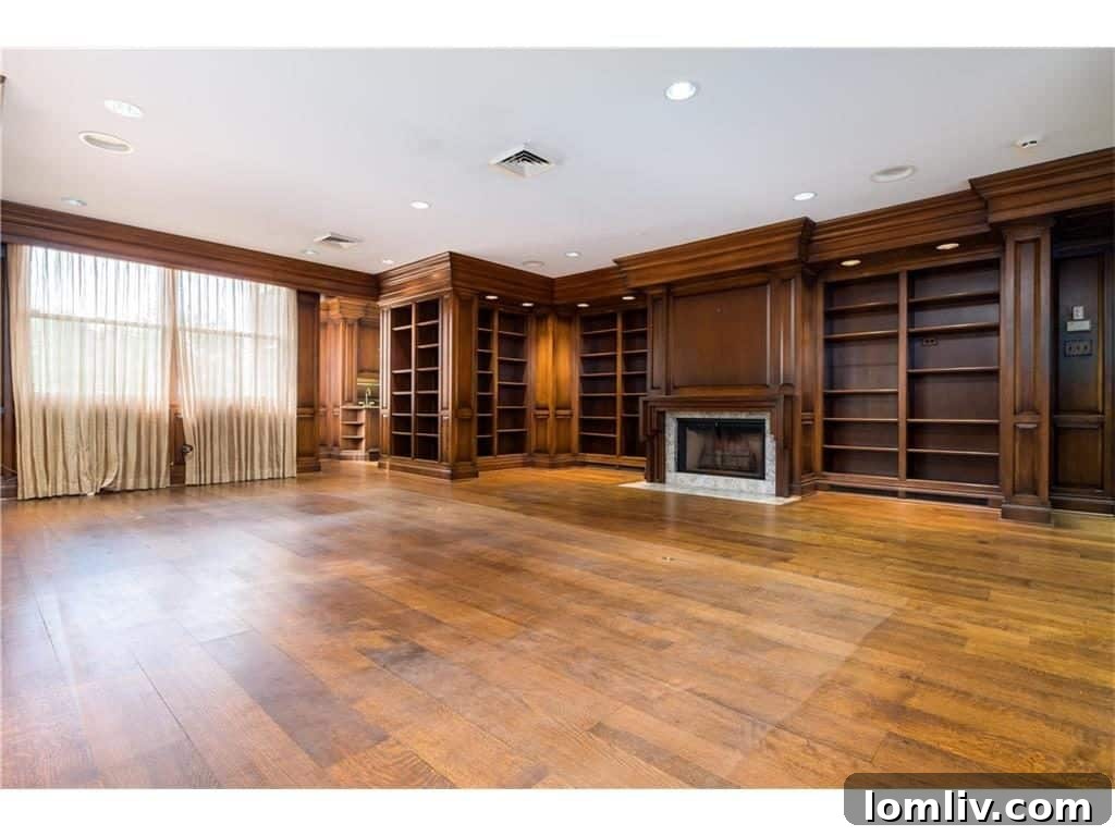 Study room at 3756 Armstrong Avenue